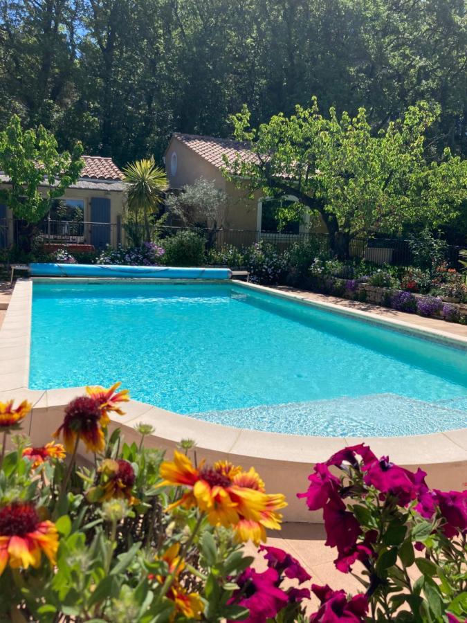 Les Hauts D'Eyragues Gite Reverie Meuble Classe 4 Etoiles Exterior foto